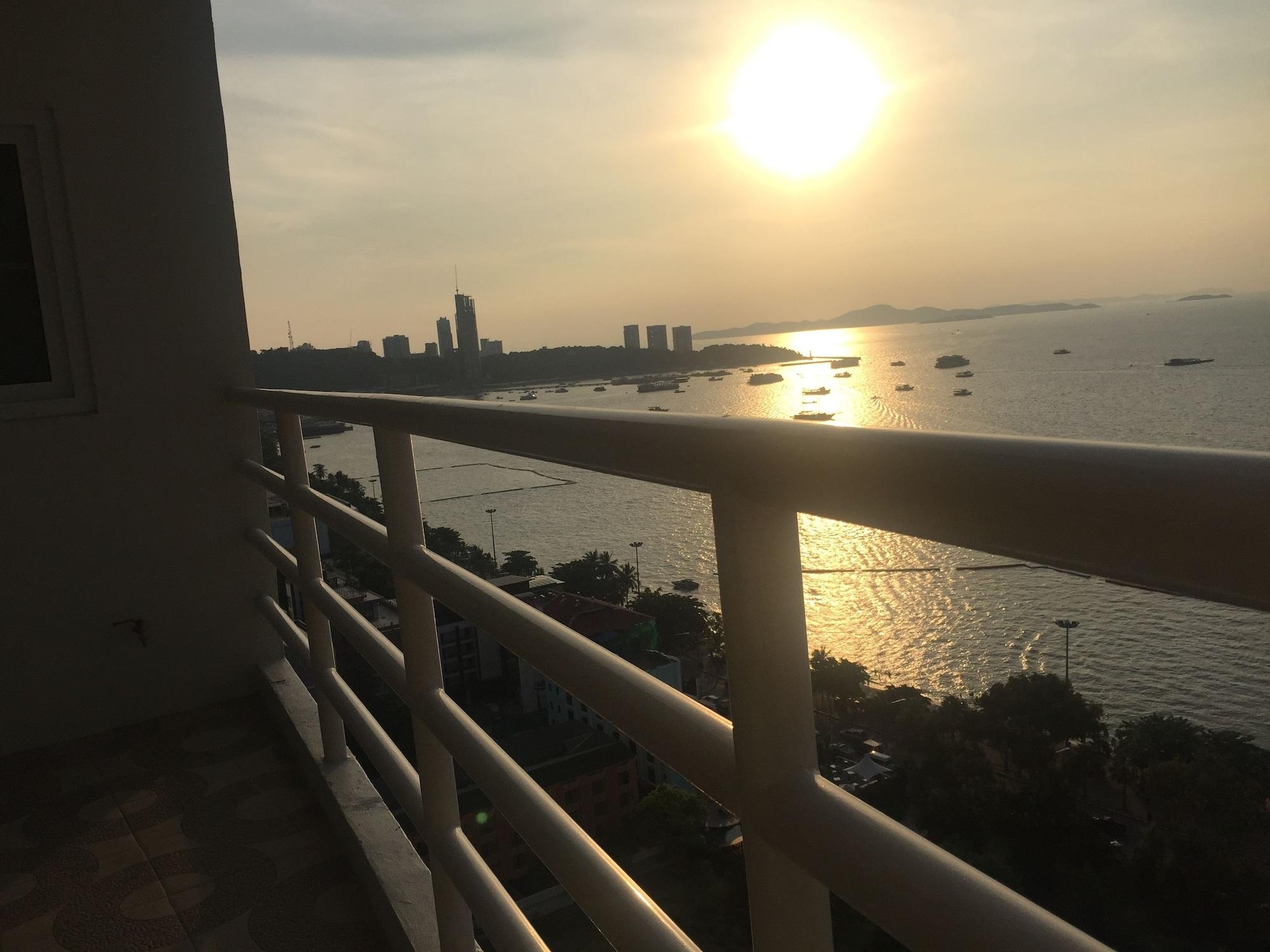 View Talay 6 Condominium By Honey 파타야 외부 사진