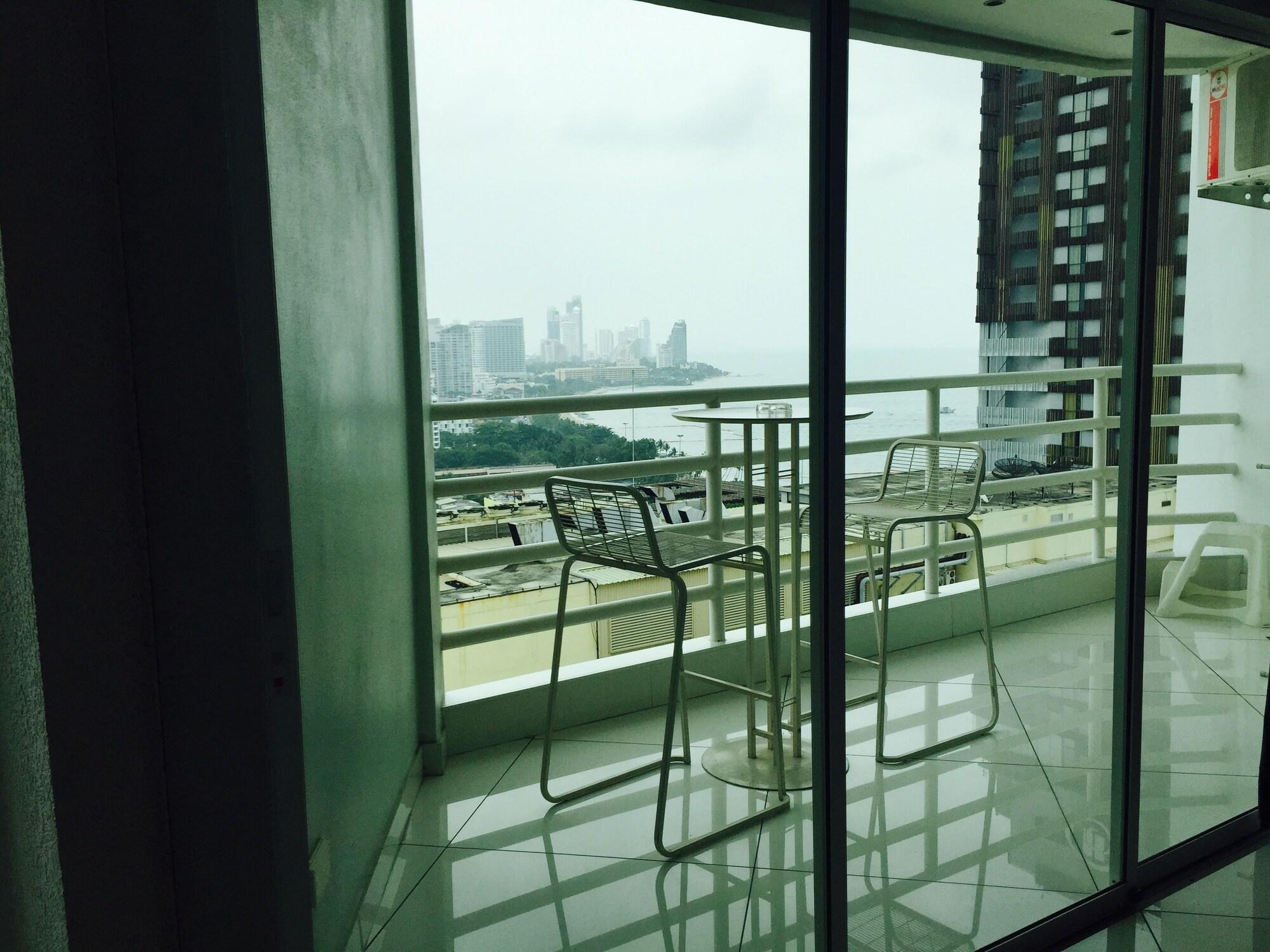 View Talay 6 Condominium By Honey 파타야 외부 사진